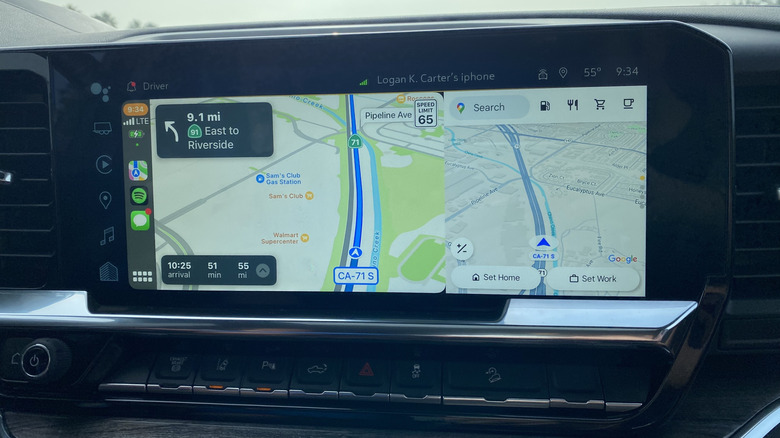 Photo of the CarPlay map next to the native map