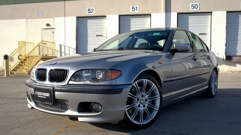 2005 BMW 330i ZHP