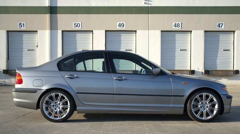 2005 BMW 330i ZHP