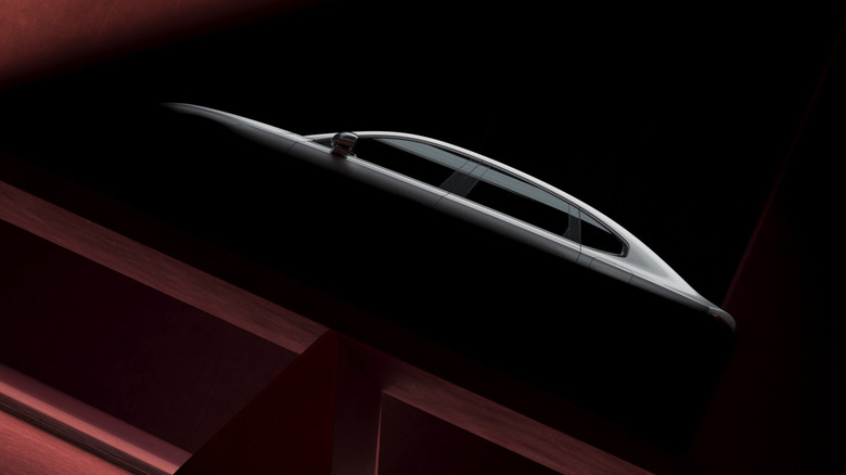 Side view teaser of the Volvo ES90