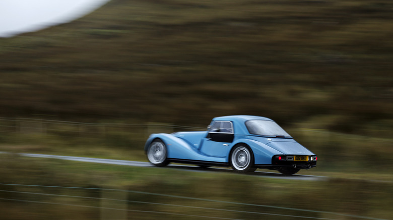 A photo of a Morgan Supersport car in blue.