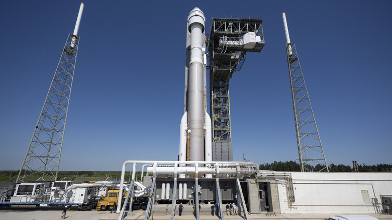 A photo of the Boeing Starliner rocket preparing to launch.