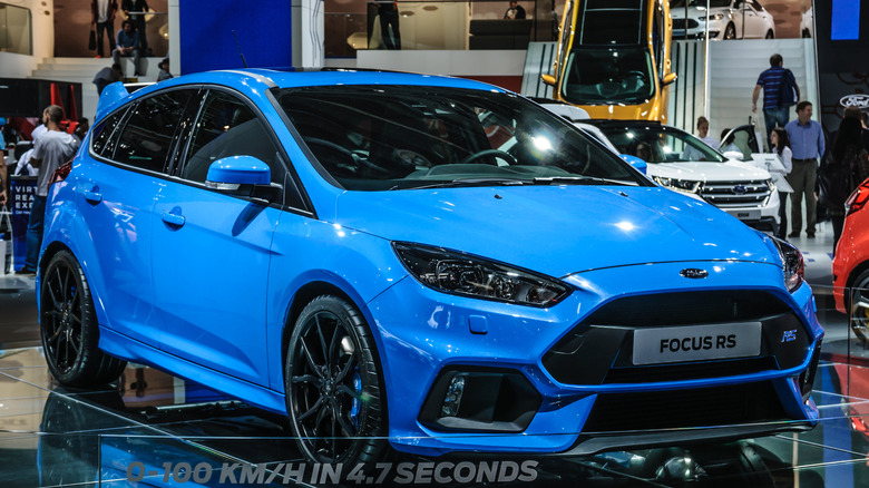 A blue Ford Focus RS