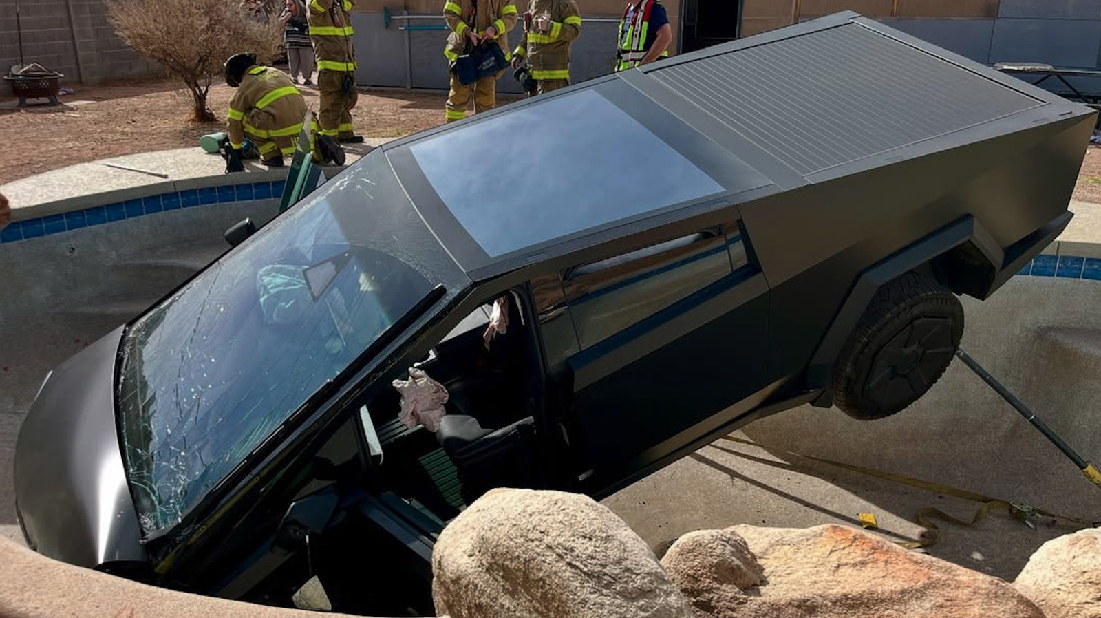 Tesla Cybertruck Inexplicably Crashes Into Empty Pool