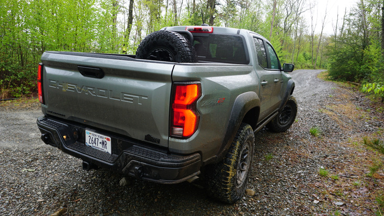 ZR2 Bison rear 3/4