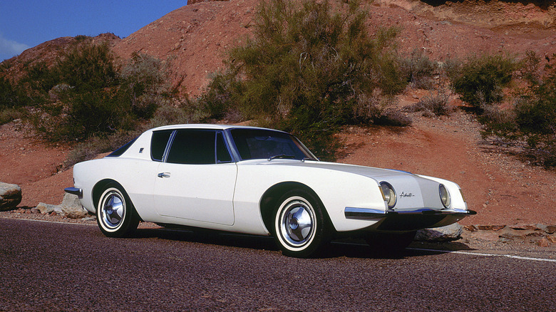 Studebaker Avanti