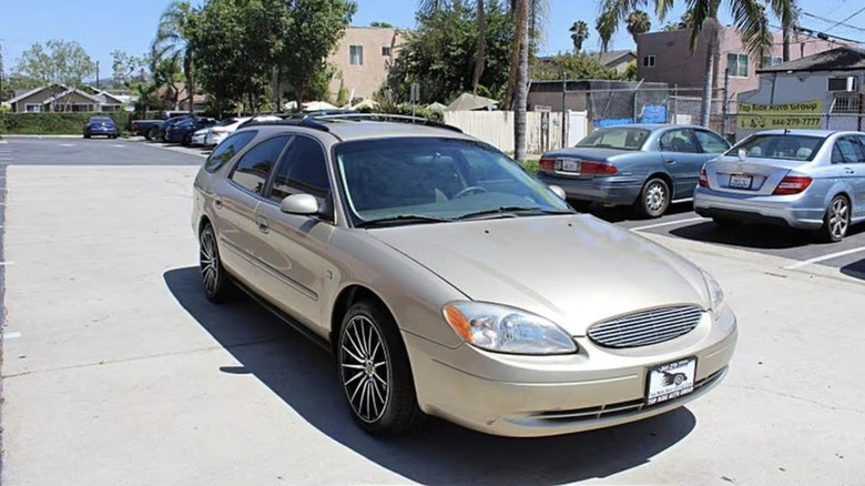 Ford Taurus Wagon