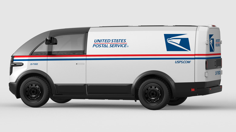 Canoo's rendering of its LDV in USPS colors