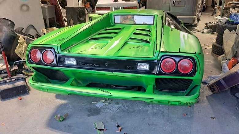 Lamborghini Diablo VT kit car rear