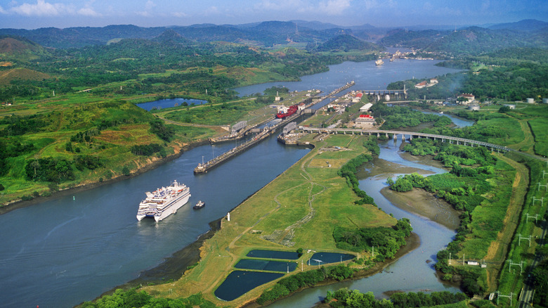 Miraflores locks, Panama Canal, Panama, Central America, Latin America.