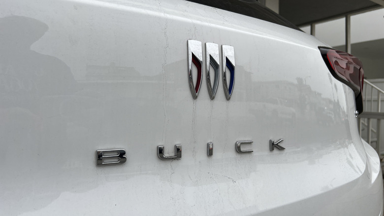 Buick emblem