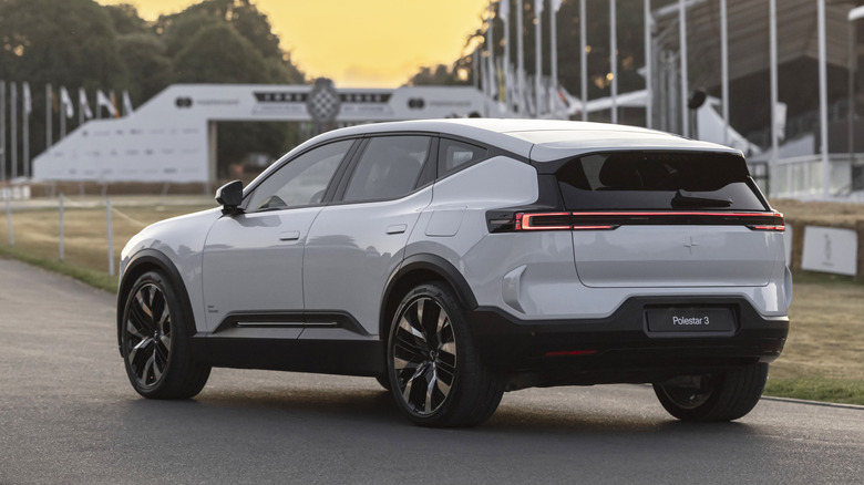 Rear 3/4 view of a white Polestar 3