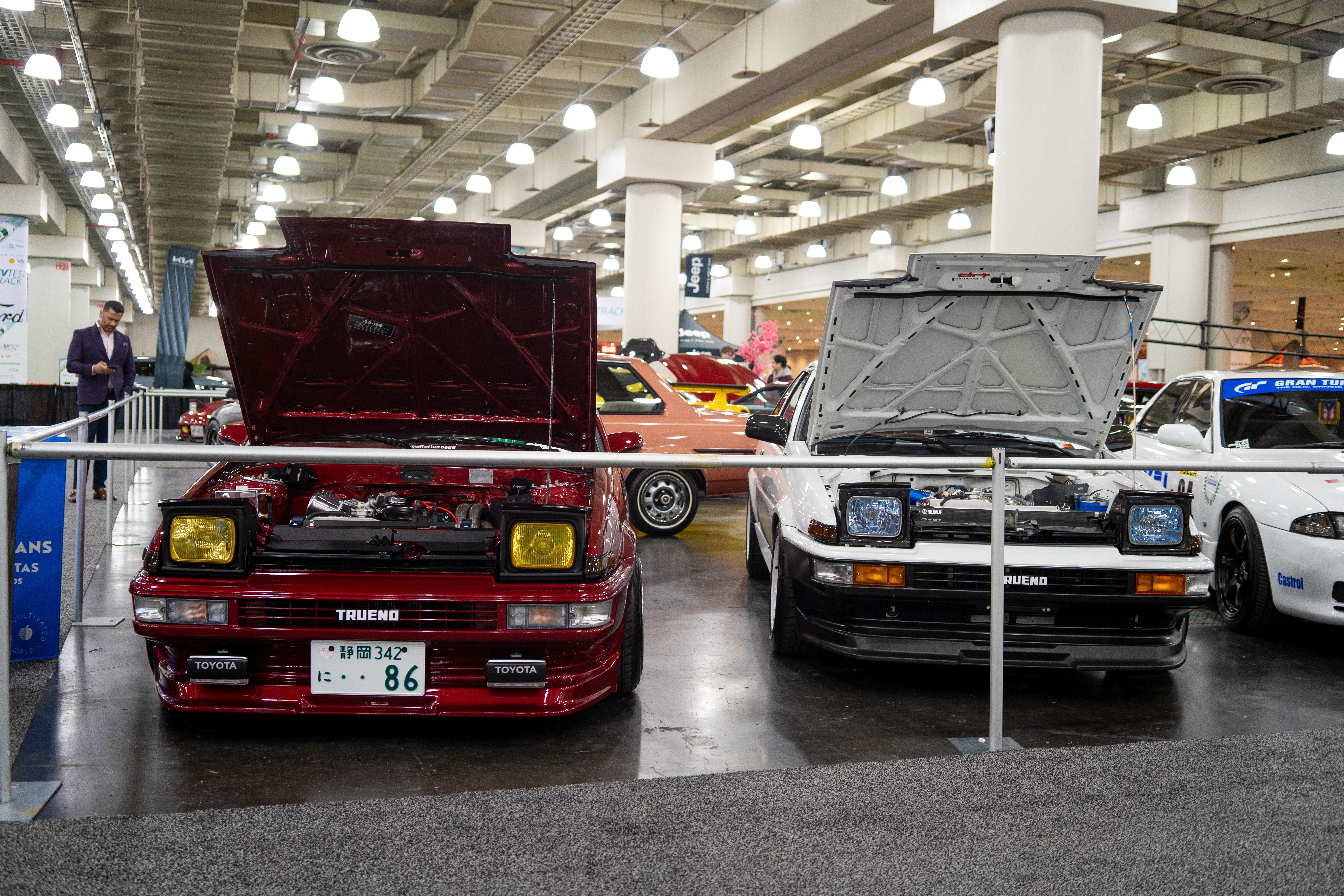 Two AE86es
