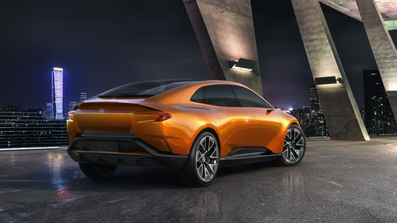 Rear 3/4 view of the Buick Electra GS concept