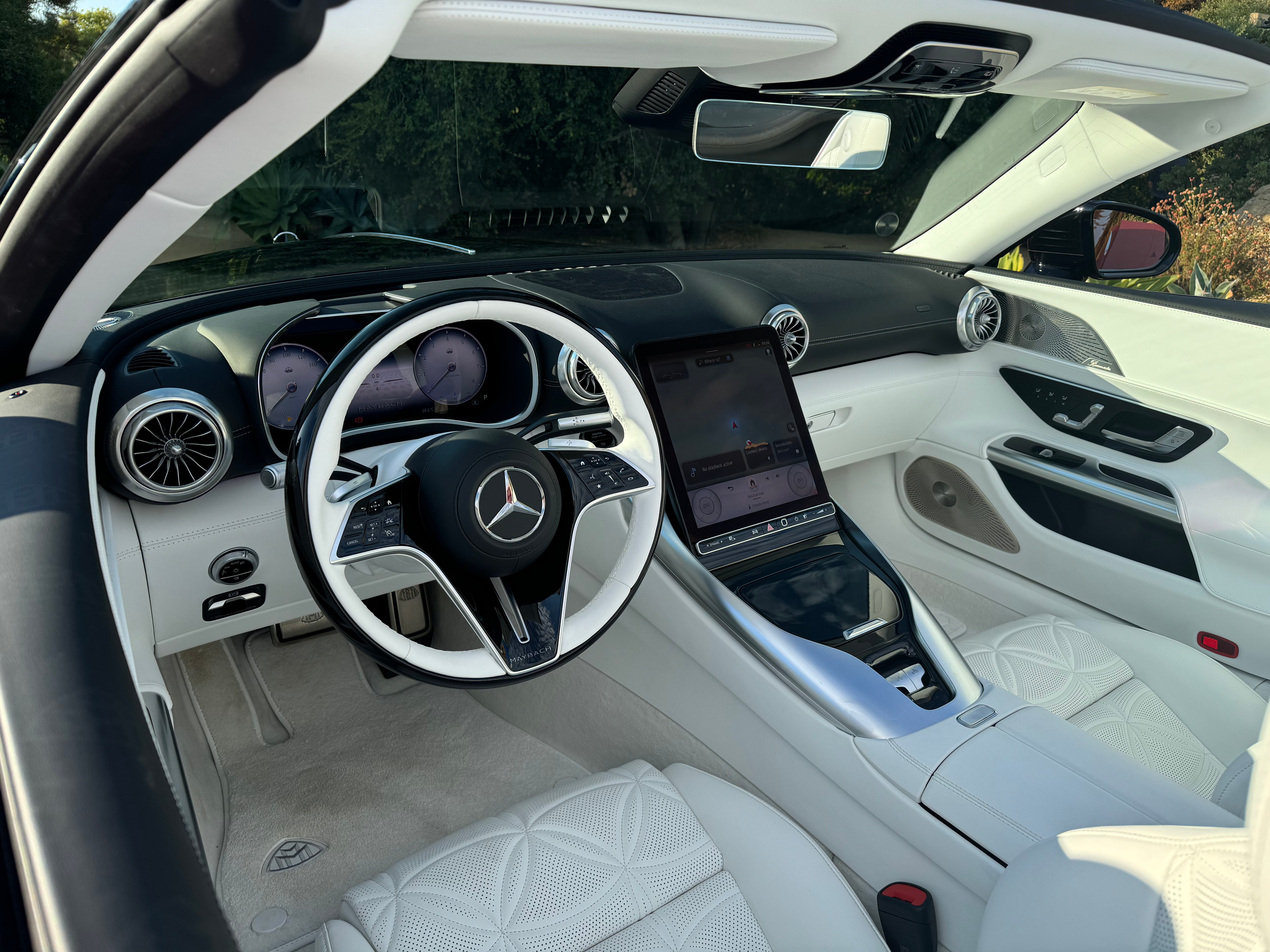 White interior of a red Mercedes-Maybach SL680 Monogram Series