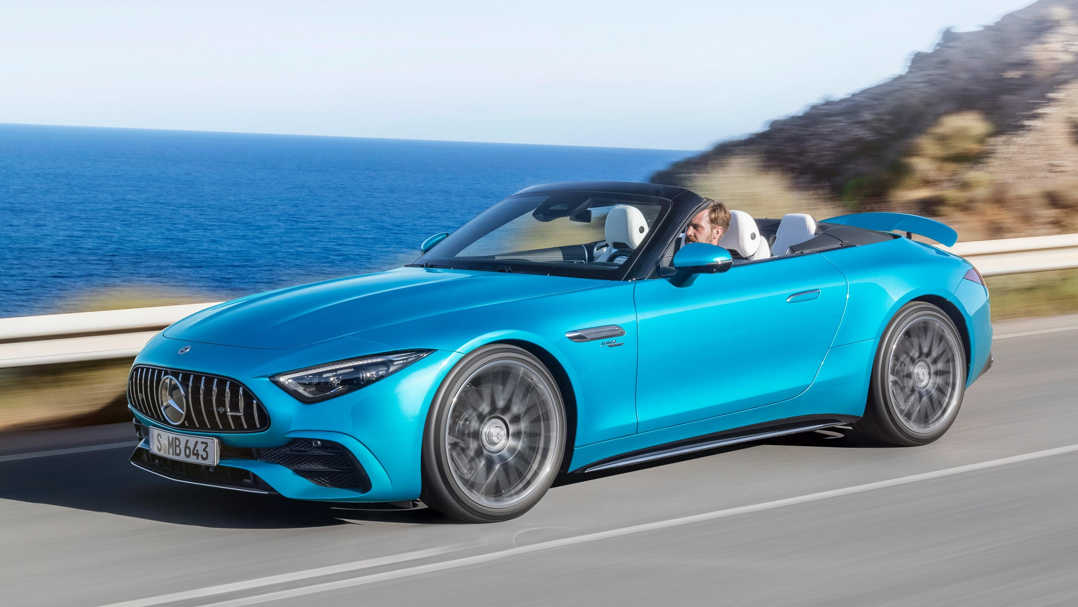 2023 Mercedes-AMG SL 43 Roadster