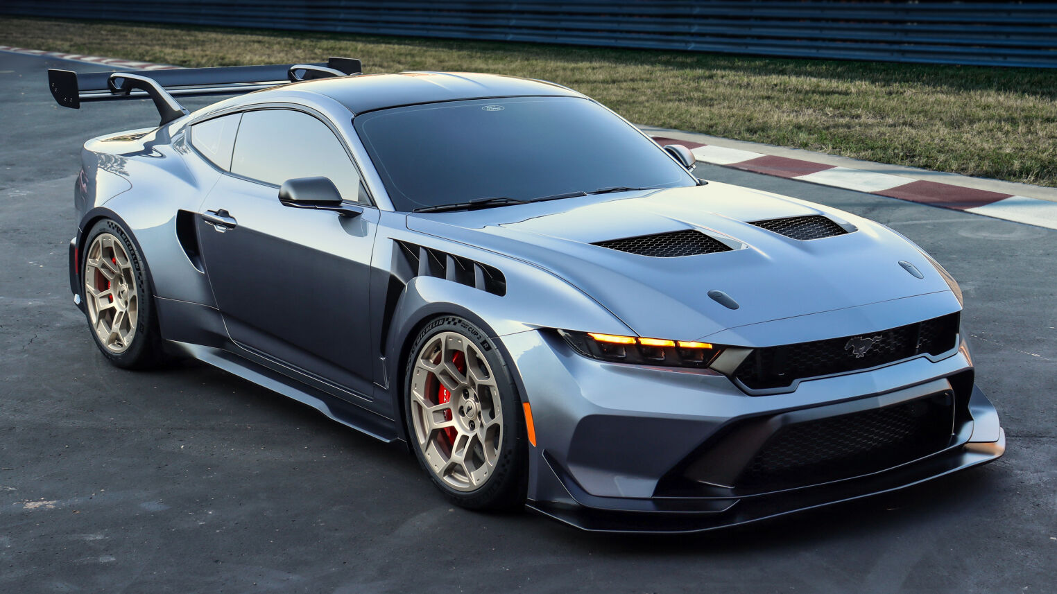 A three-quarters profile photo of the Ford Mustang GTD