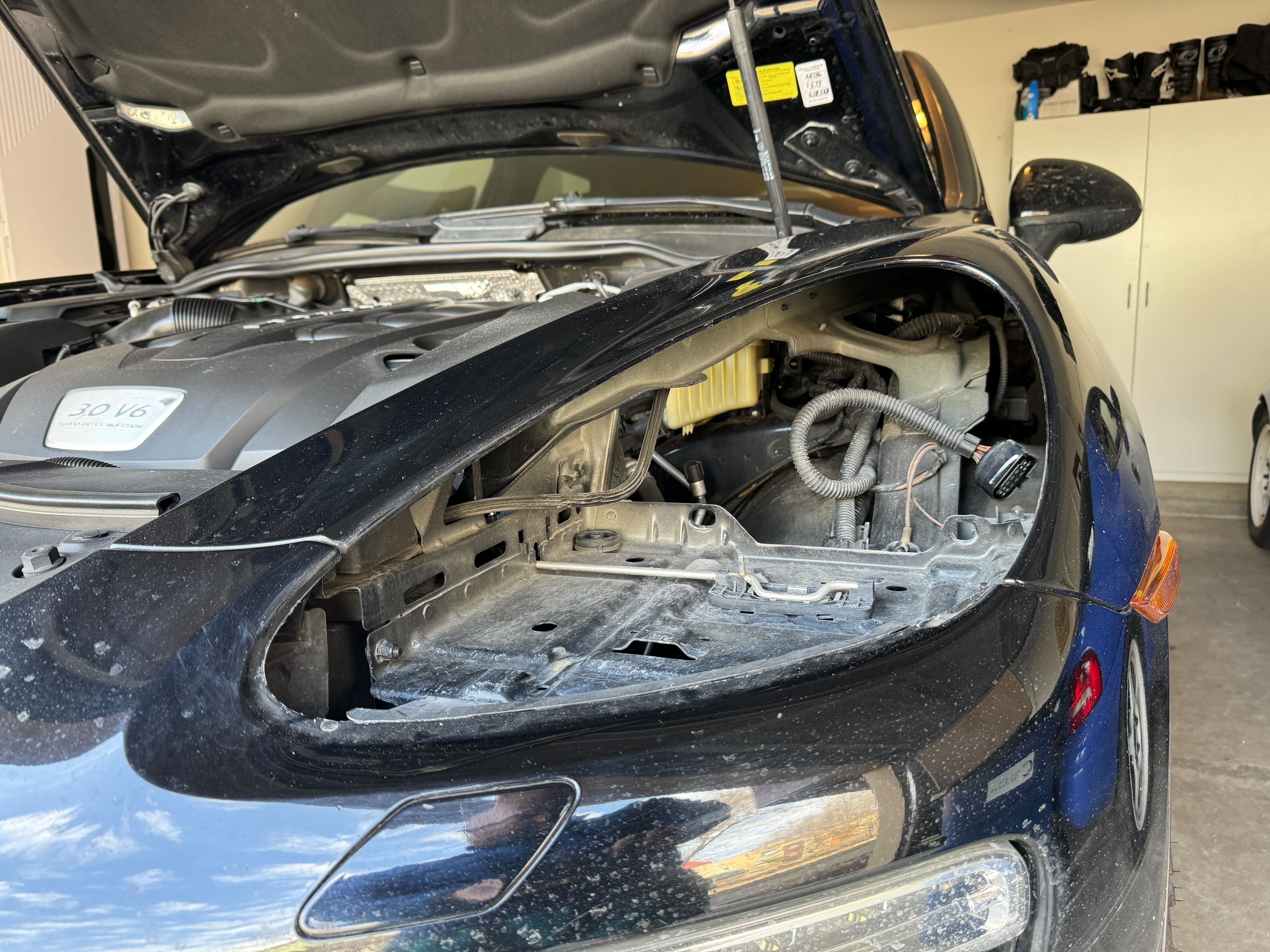 2013 Porsche Cayenne Diesel with headlight removed