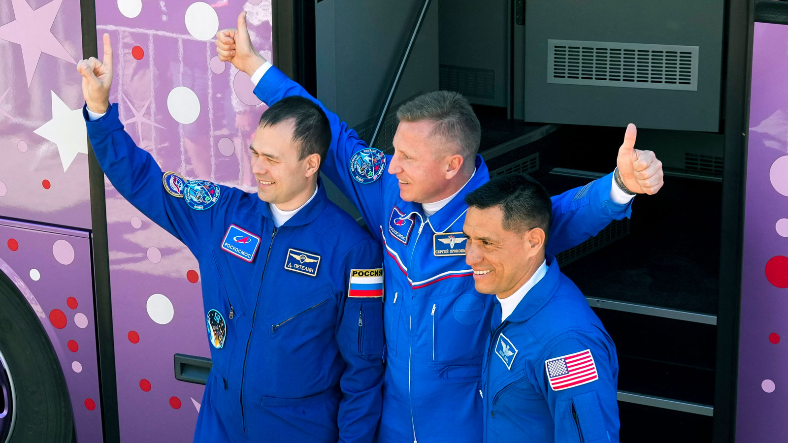 A photo of the three stranded astronauts: Frank Rubio, Sergey Prokopyev and Dmitri Petelin. 