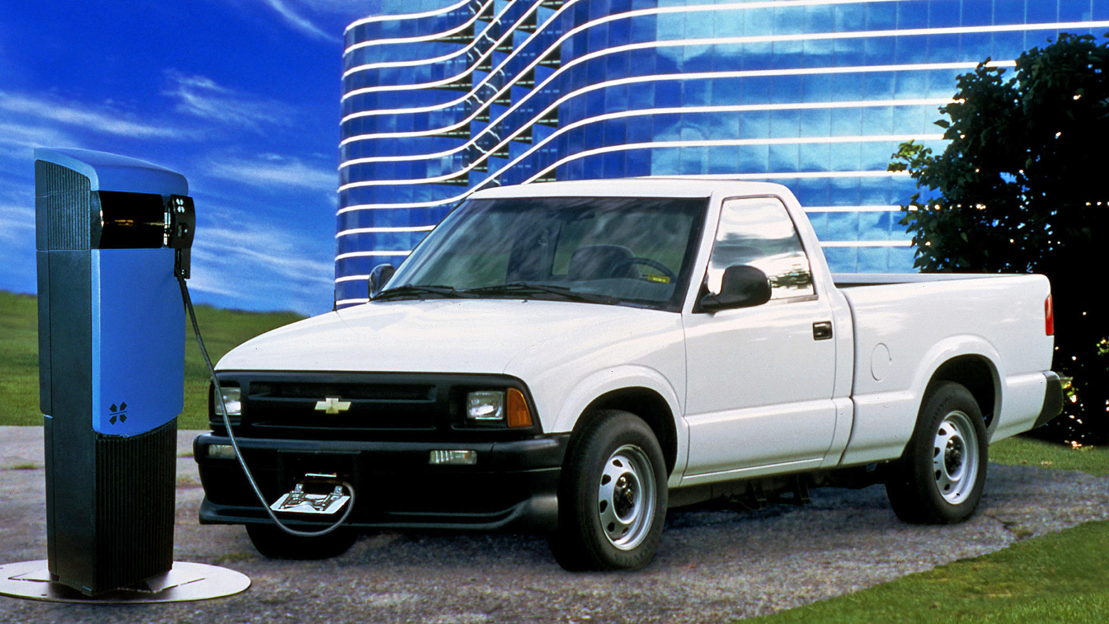 A GM promotional image of a Chevrolet S10 Electric charging.