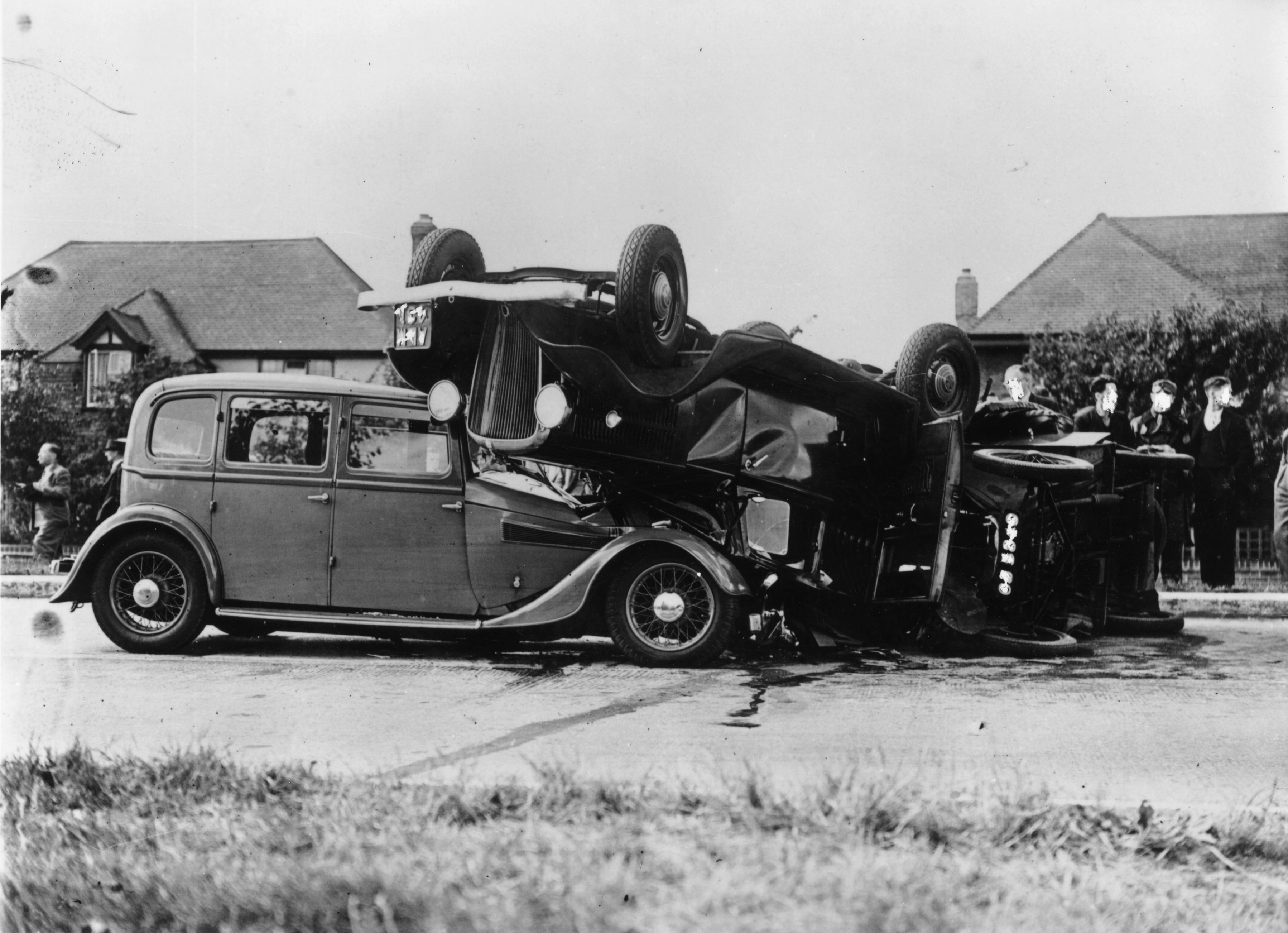 15th July 1939: Crashed cars on the Kingston bypass near Hinchley Wood, Surrey