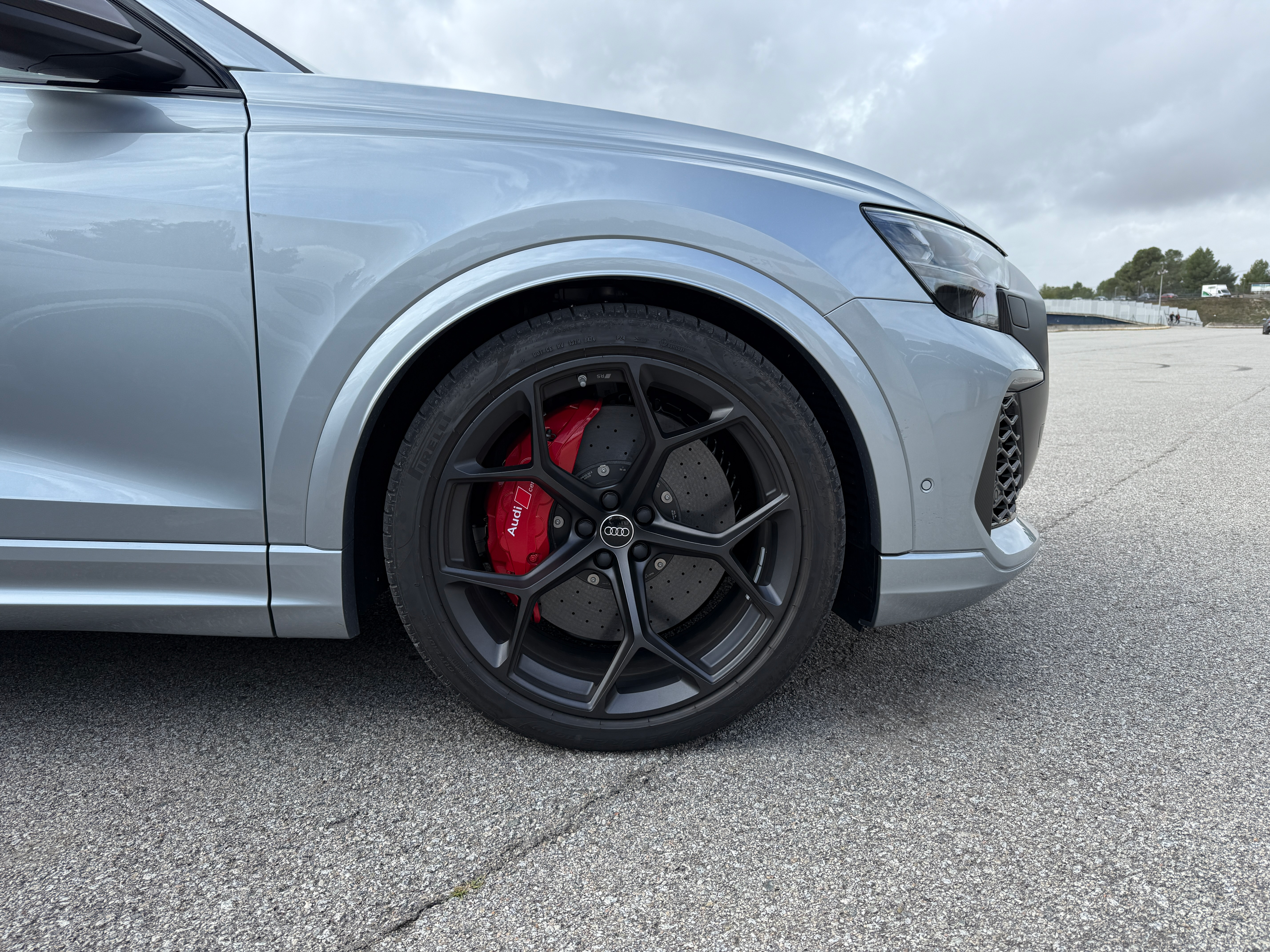 Front wheel of a silver 2025 Audi RS Q8 Performance