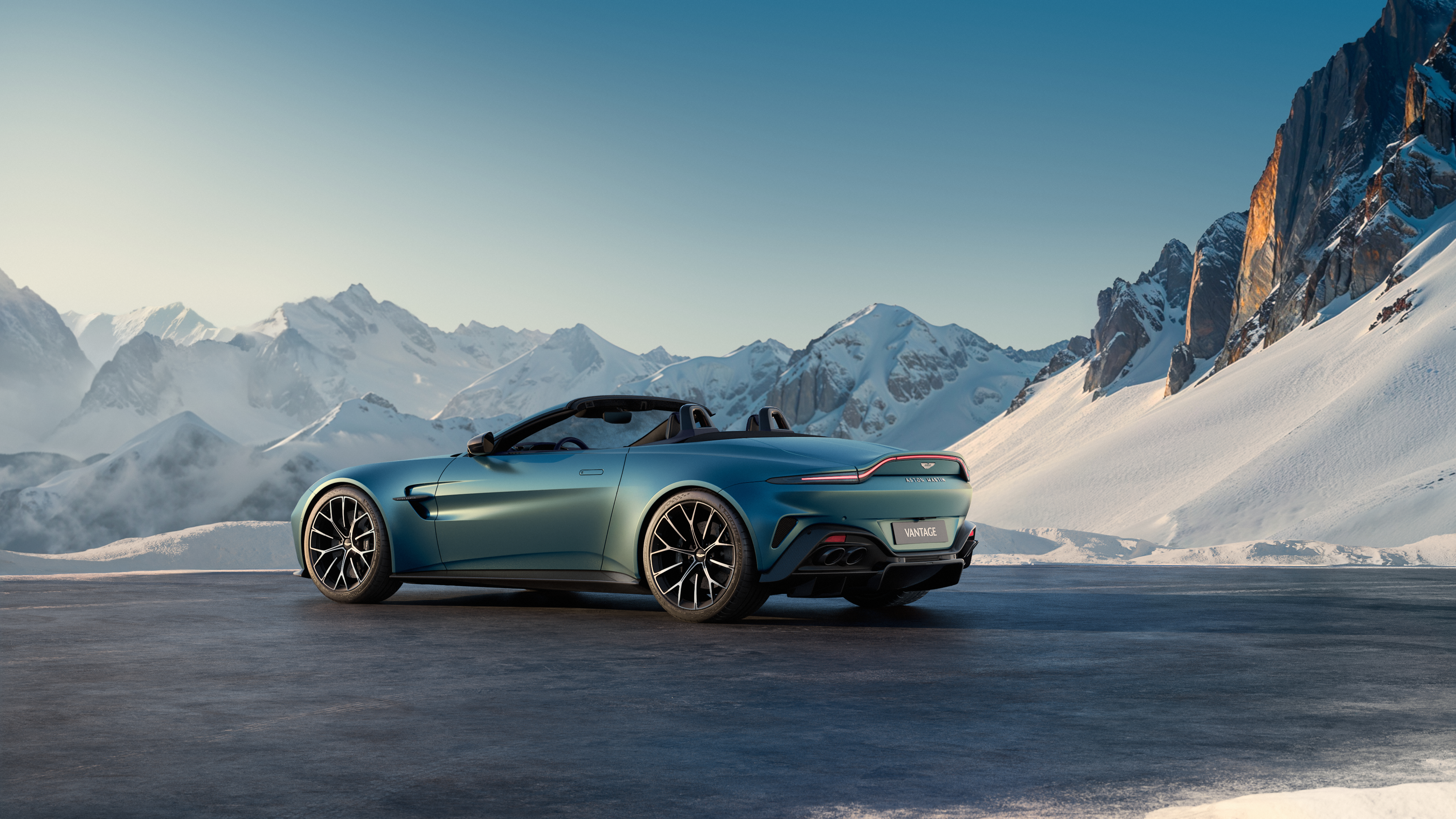 2026 Aston Martin Vantage Roadster