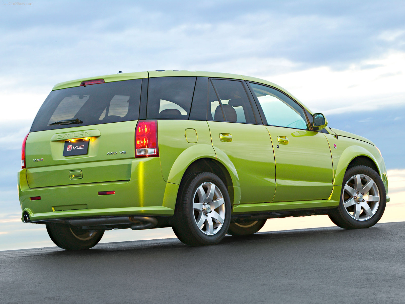 2004 Saturn Vue Red Line