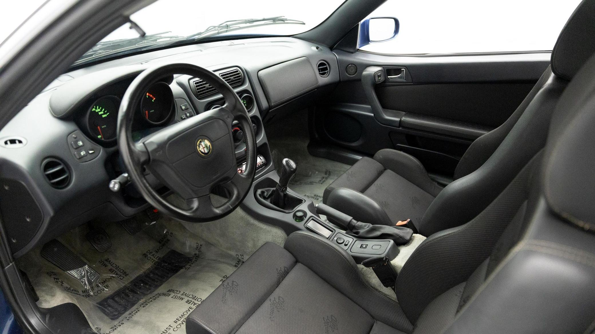 1996 Alfa Romeo GTV Coupe interior