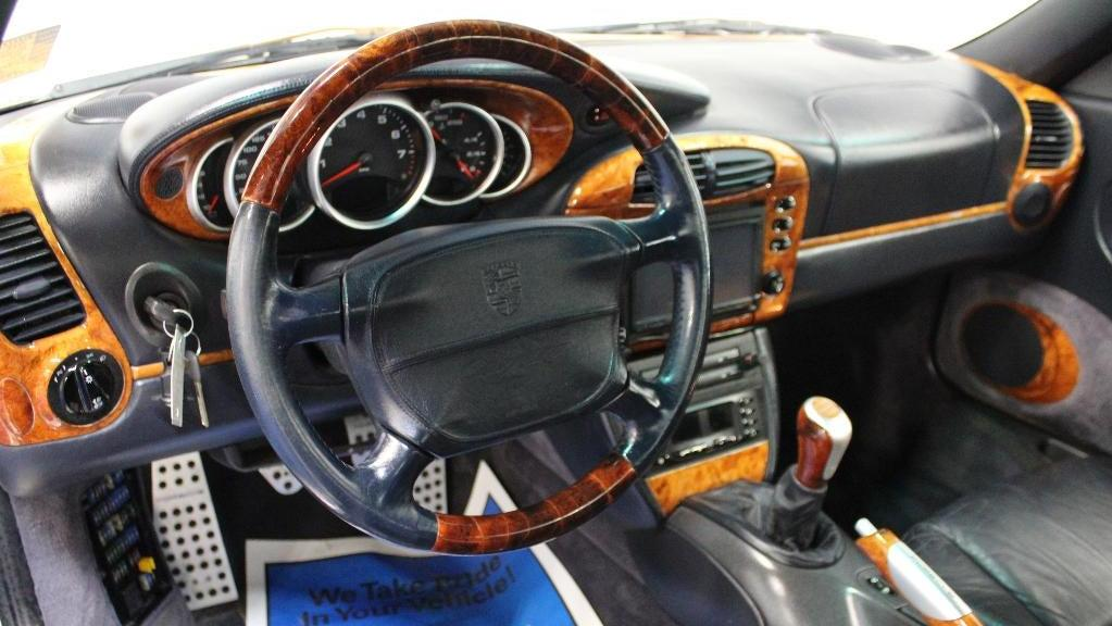 1999 Porsche 911 interior