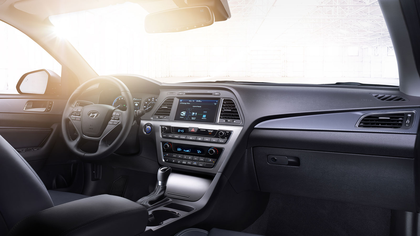 The interior of a Hyundai Sonata Hybrid 