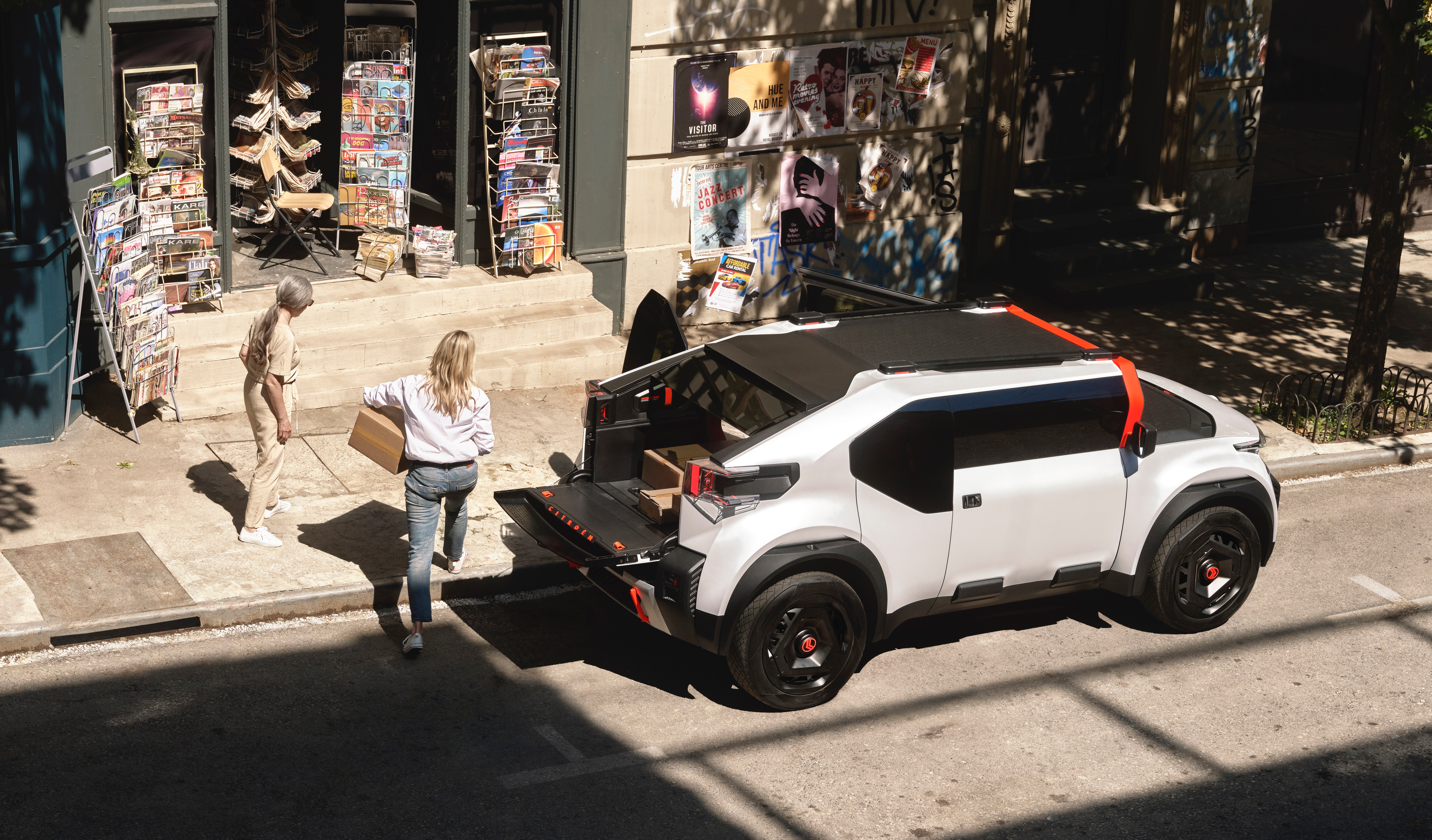 Citroën Oli concept promotional image, parked with rear gate opened.