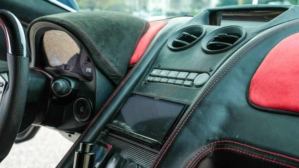 Vaydor G35 interior