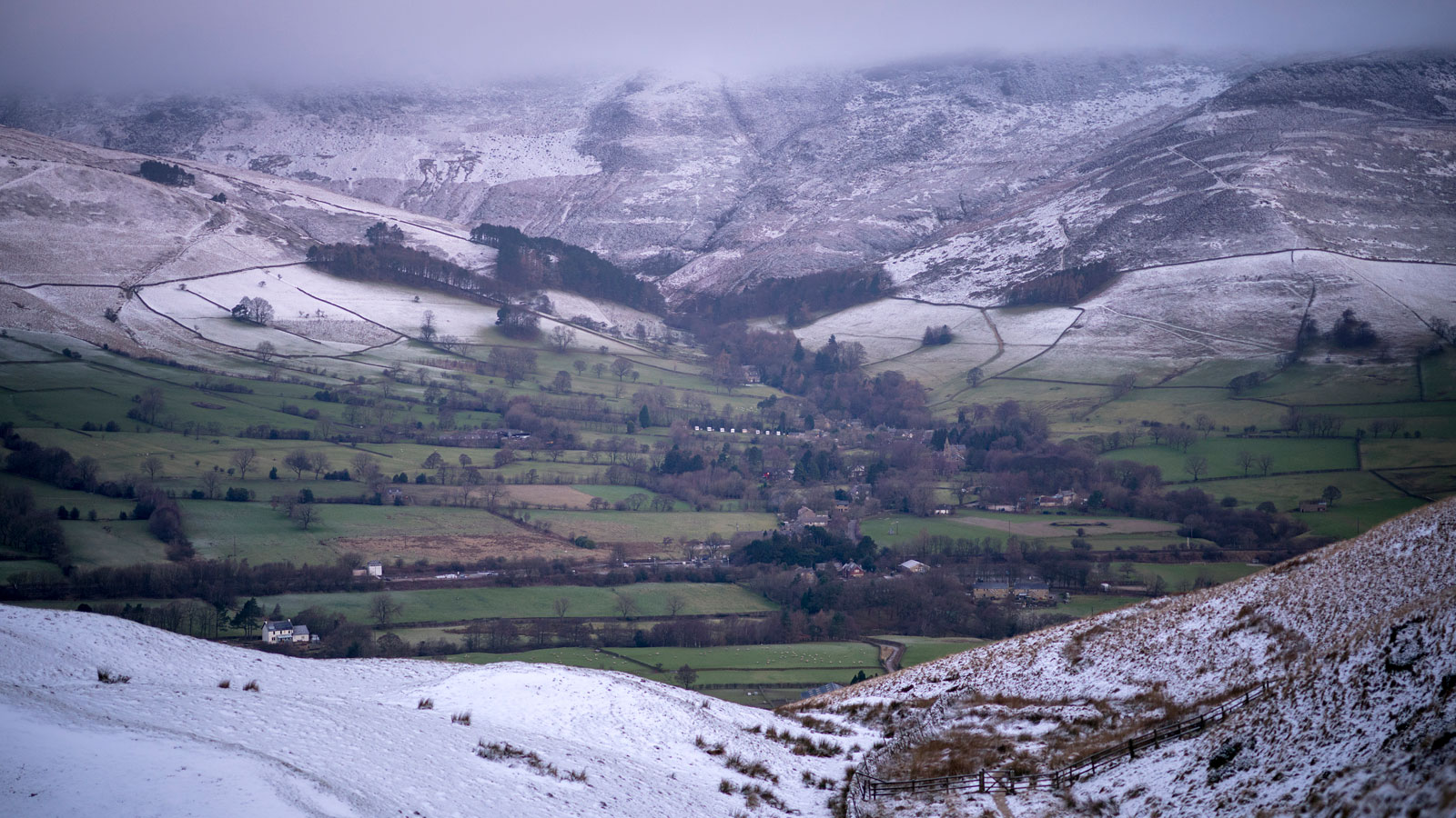 A photo of the hills around Sheffield, UK. 