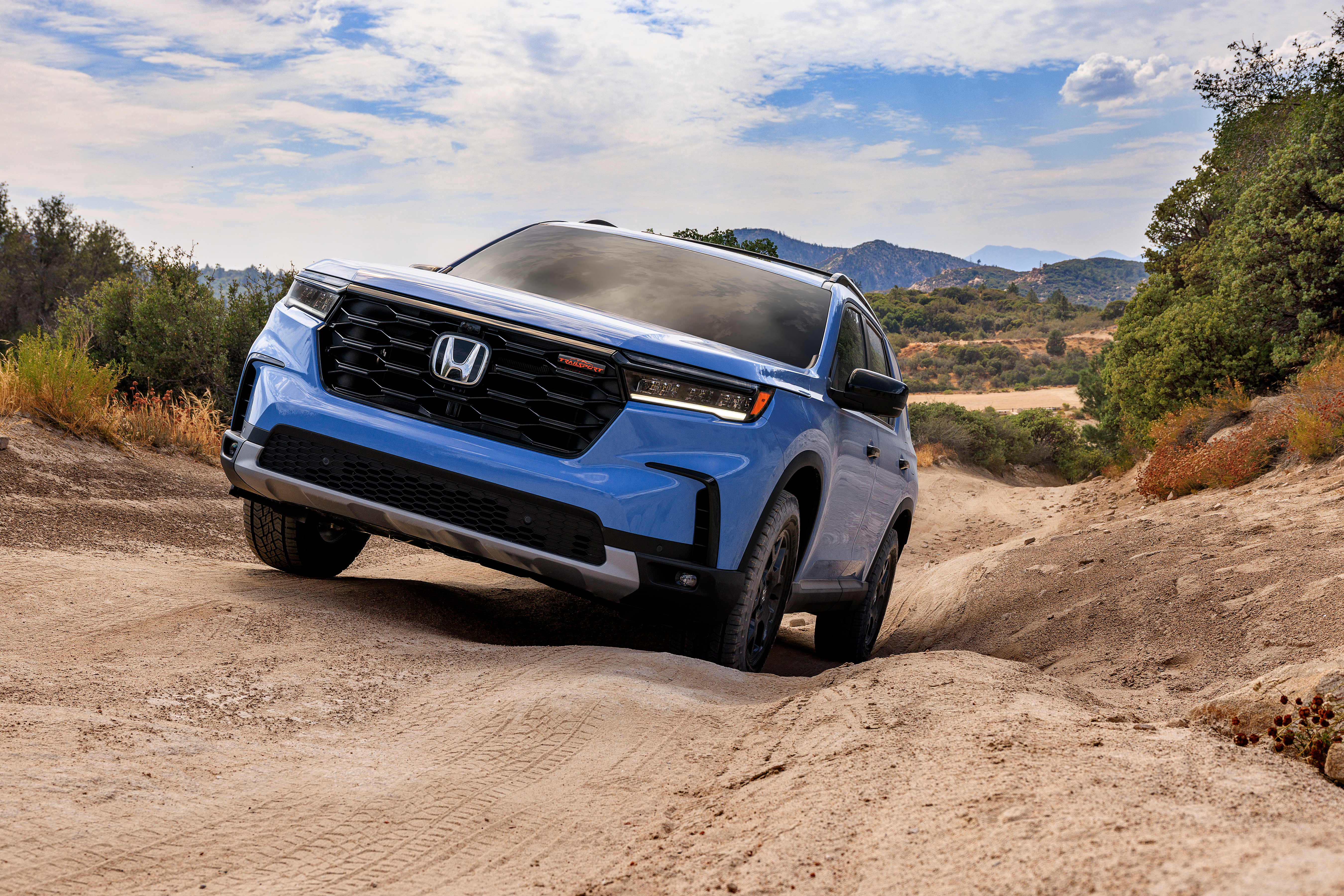 2023 Honda Pilot TrailSport