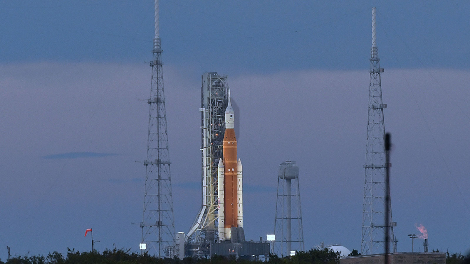 A photo of Nasa's Artemis craft before launch. 