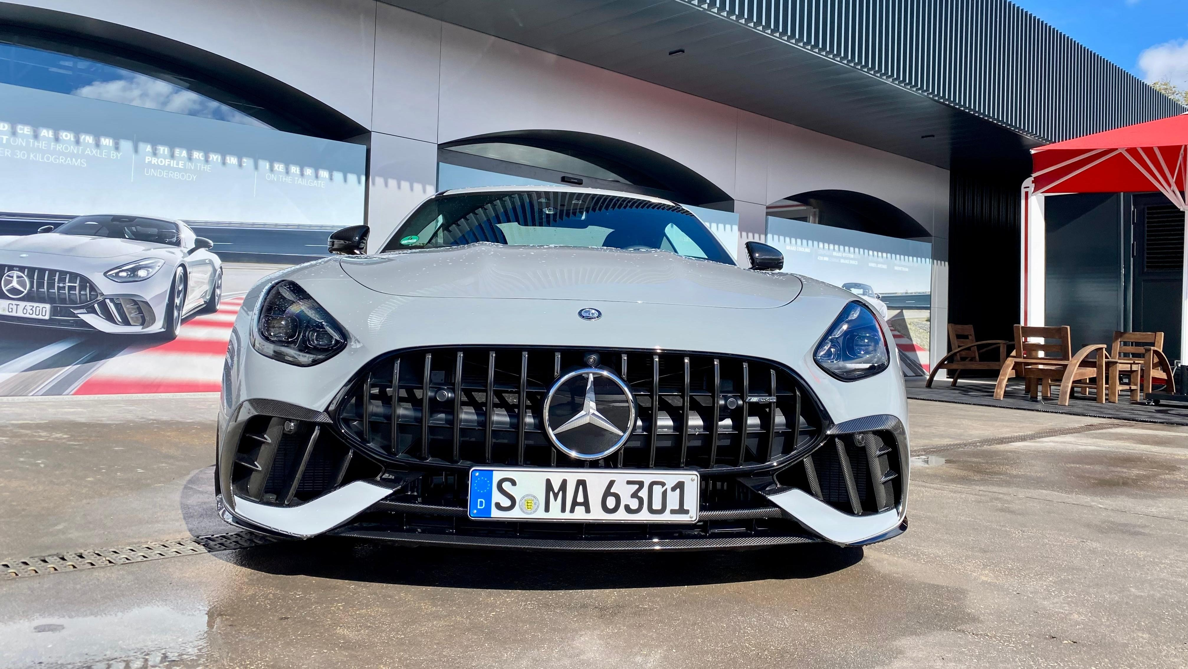 A head-on shot of the gray GT63 Pro showing its big new air ducts