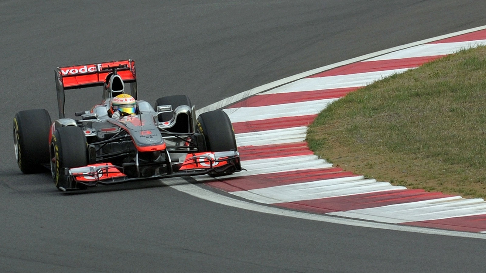 A photo of Lewis Hamilton in his 2008 McLaren F1 car. 