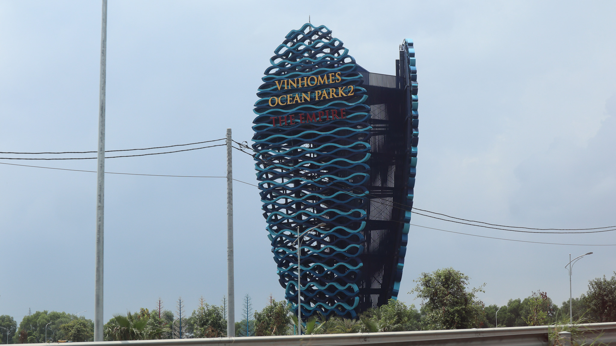 vinhomes ocean park 2 welcome sign