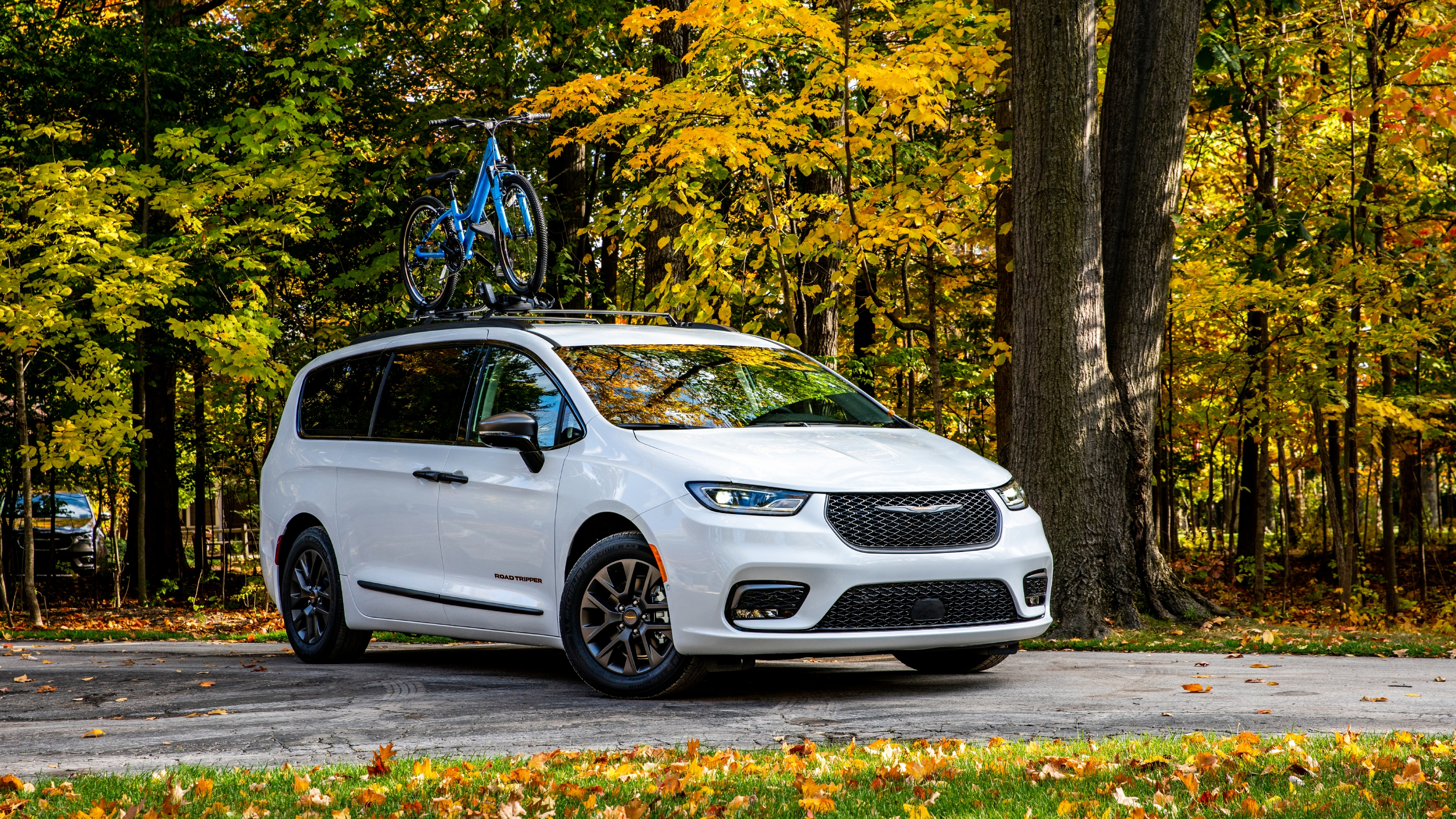 2023 Chrysler Pacifica Road Tripper