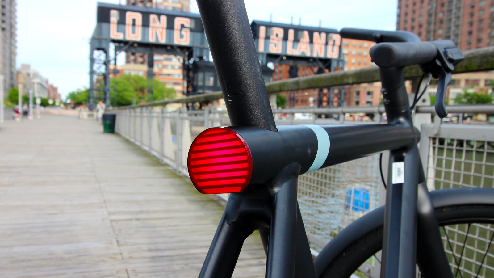 A photo of the in-built light at the rear of the VanMoof S3. 