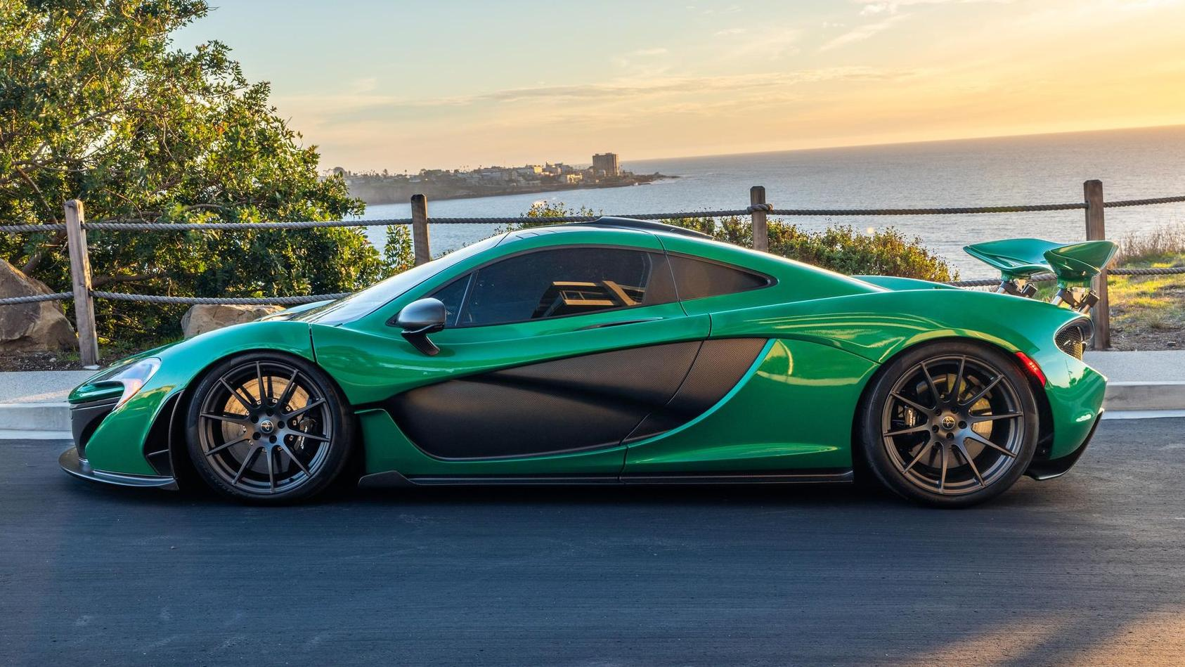 2014 McLaren P1