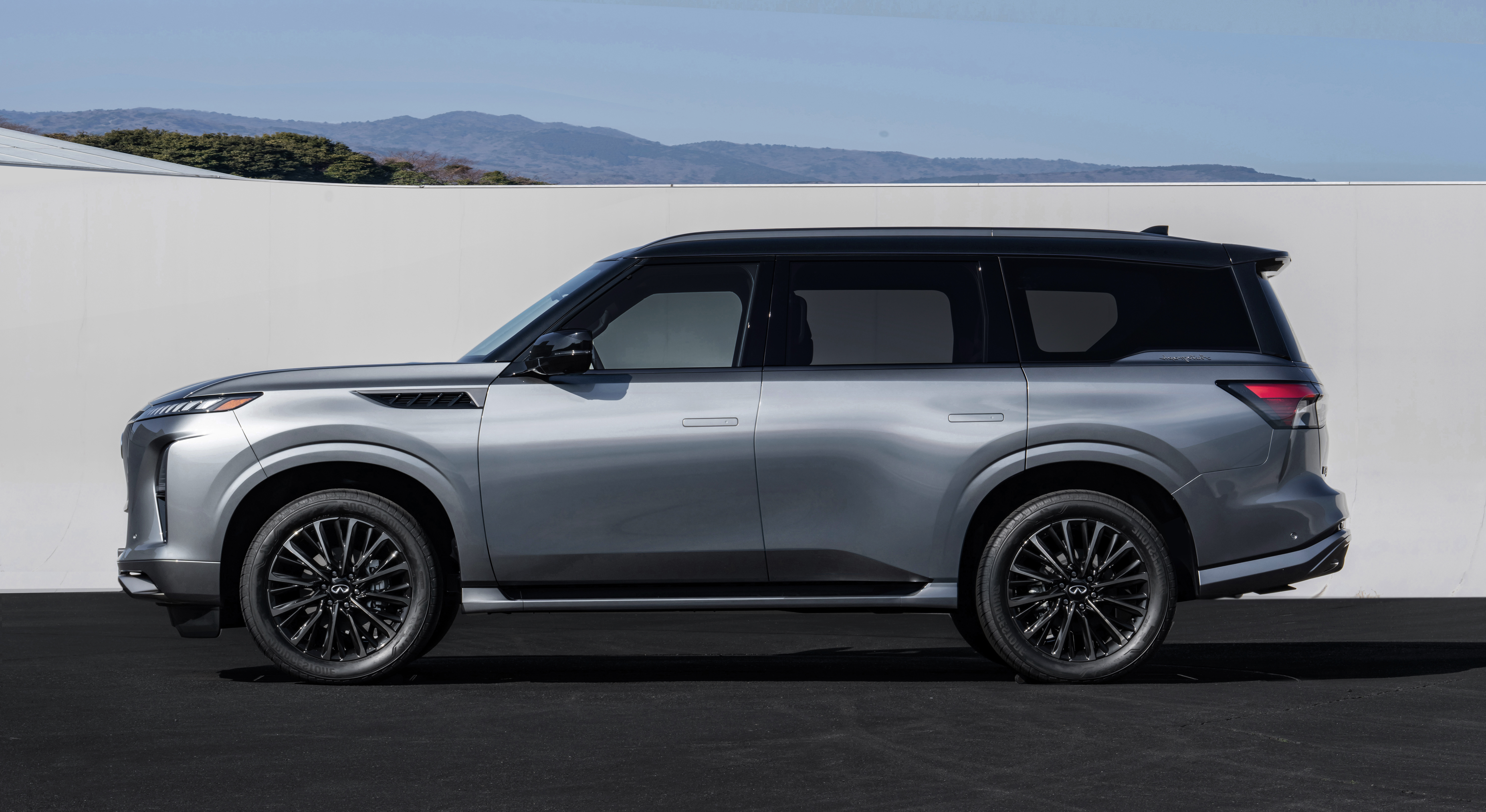 2025 Infiniti QX80