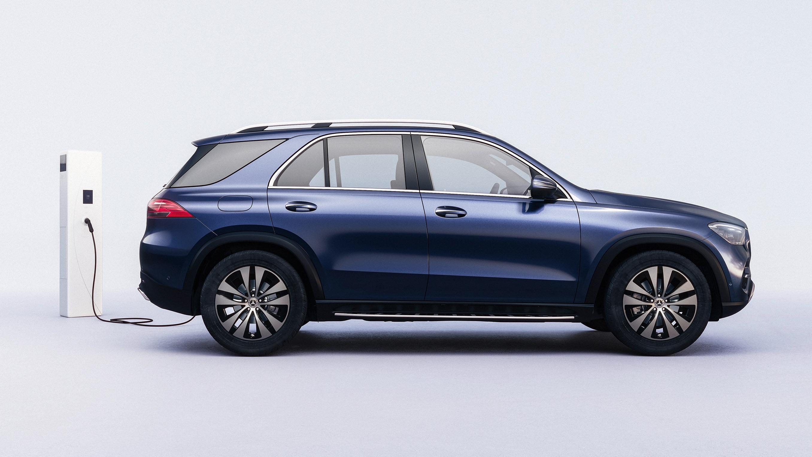 2024 Mercedes-Benz GLE 400 e 4MATIC plug-in hybrid