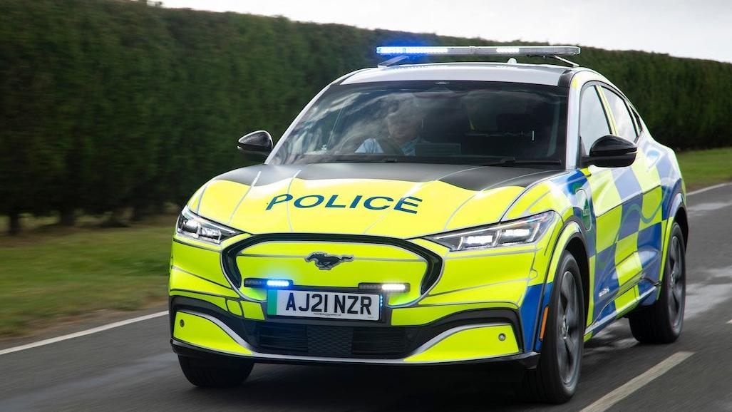 A Ford Mustang police car in the UK 