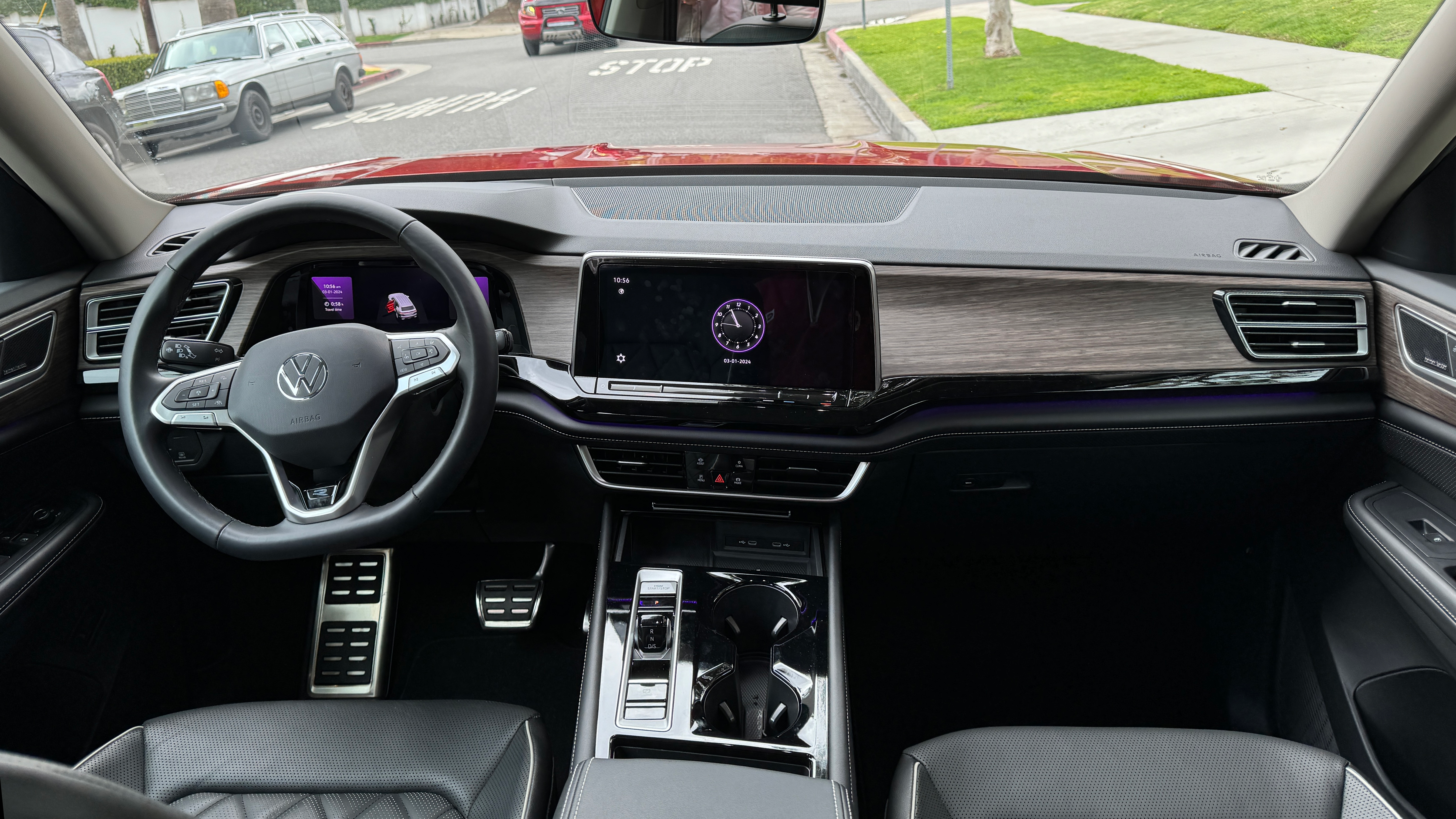 Dashboard of a 2024 Volkswagen Atlas