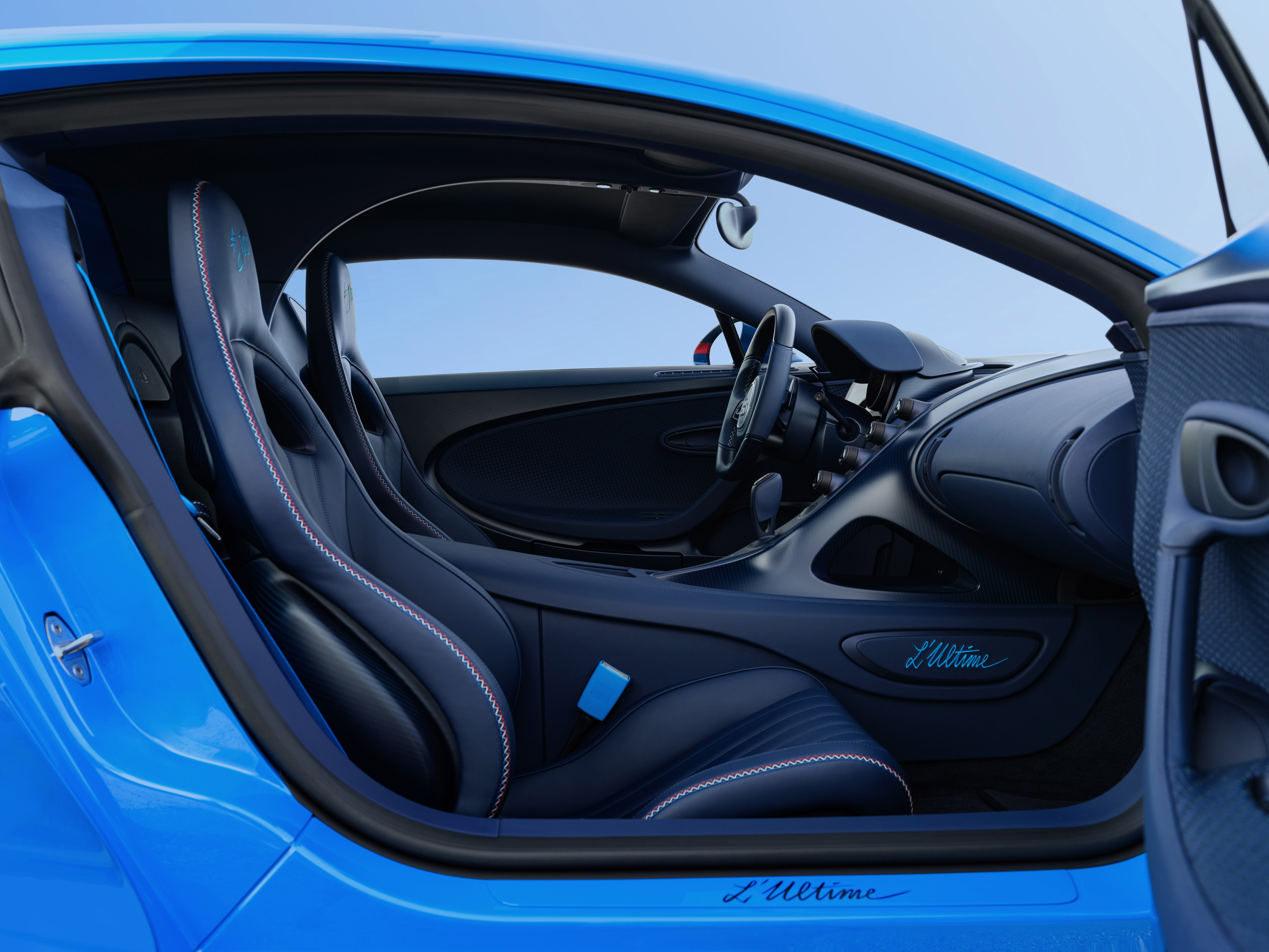 Interior of the blue Bugatti Chiron L'Ultime