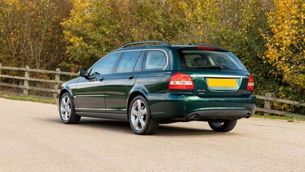 A photo of Queen Elizabeth's 2009 Jaguar X-Type Estate.