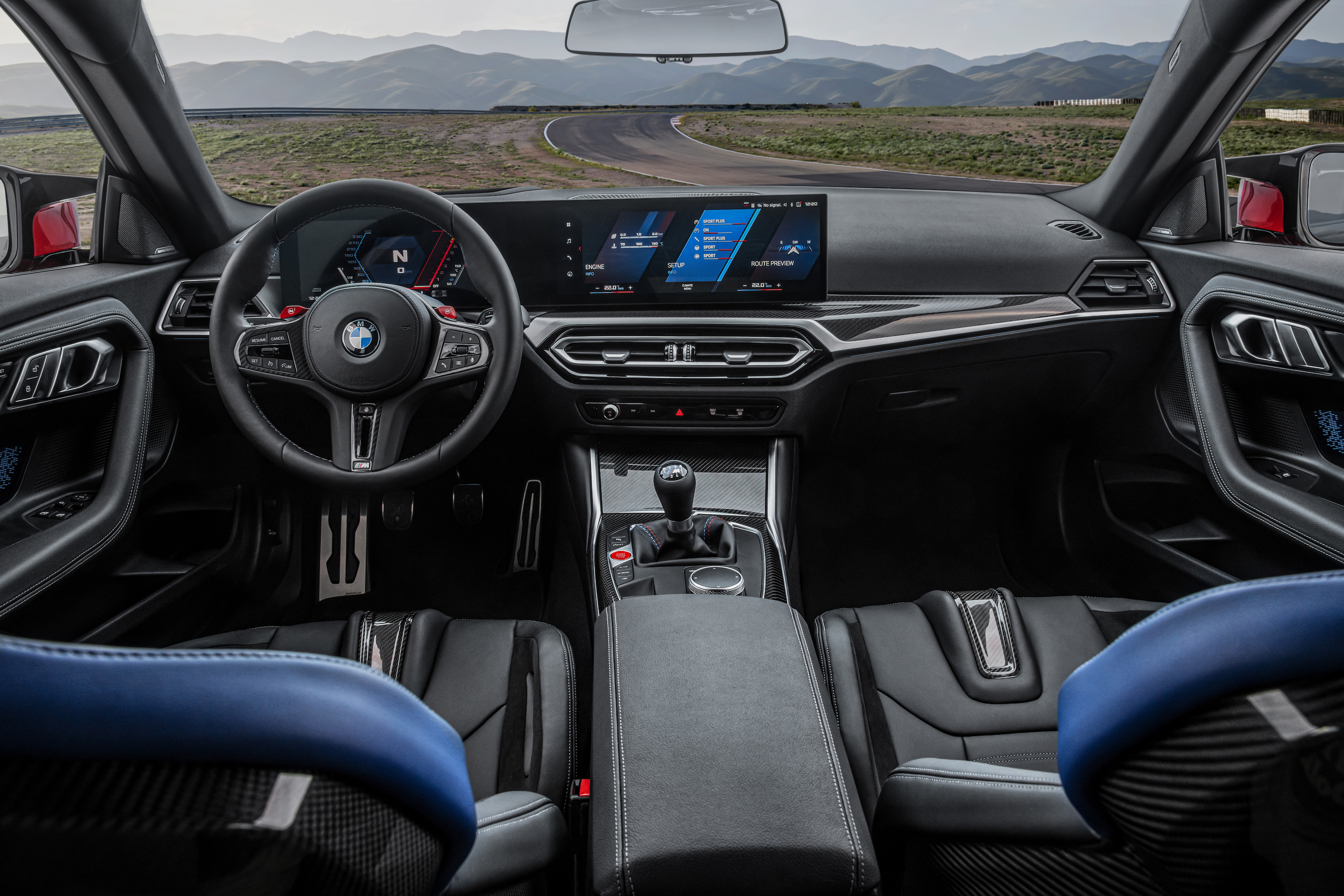 The interior of the new BMW M2 with a six-speed manual transmission.