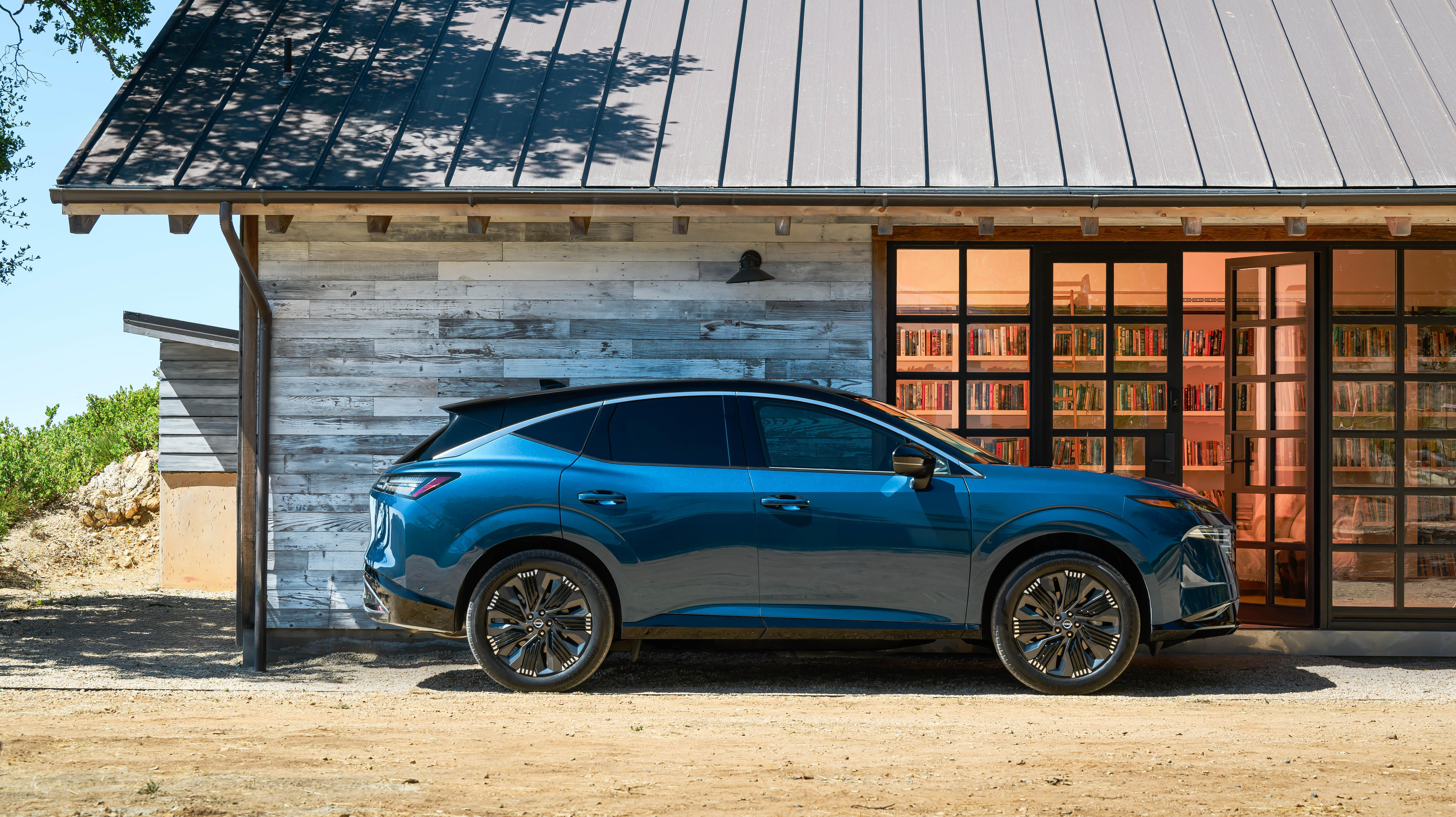 2025 Nissan Murano side view